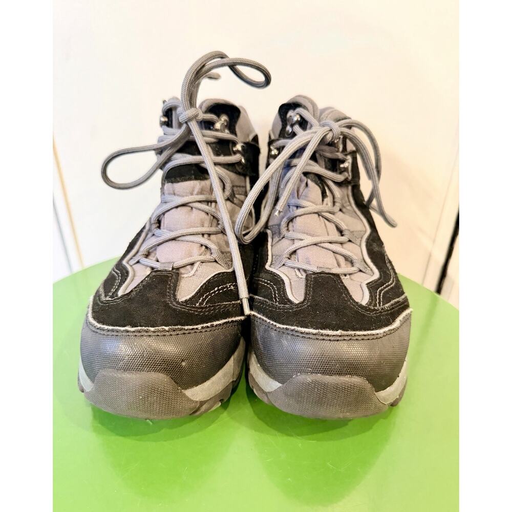 Land's End Ladies Snow Trekker Boots Water Resistant Gray & Black Suede Sz. 7.5B